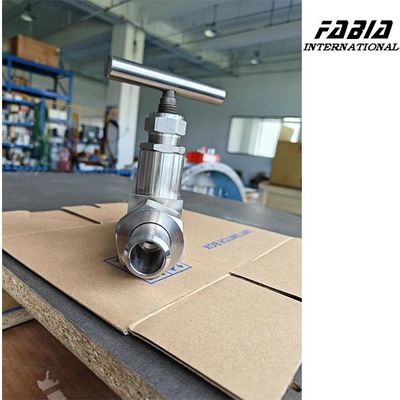 High Pressure Stainless Steel Needle Valve Corrosion Resistance For Chemical Industry