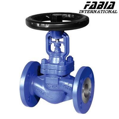 1 Carbon Steel Globe Valve  Flange High Temperature Globe Valve